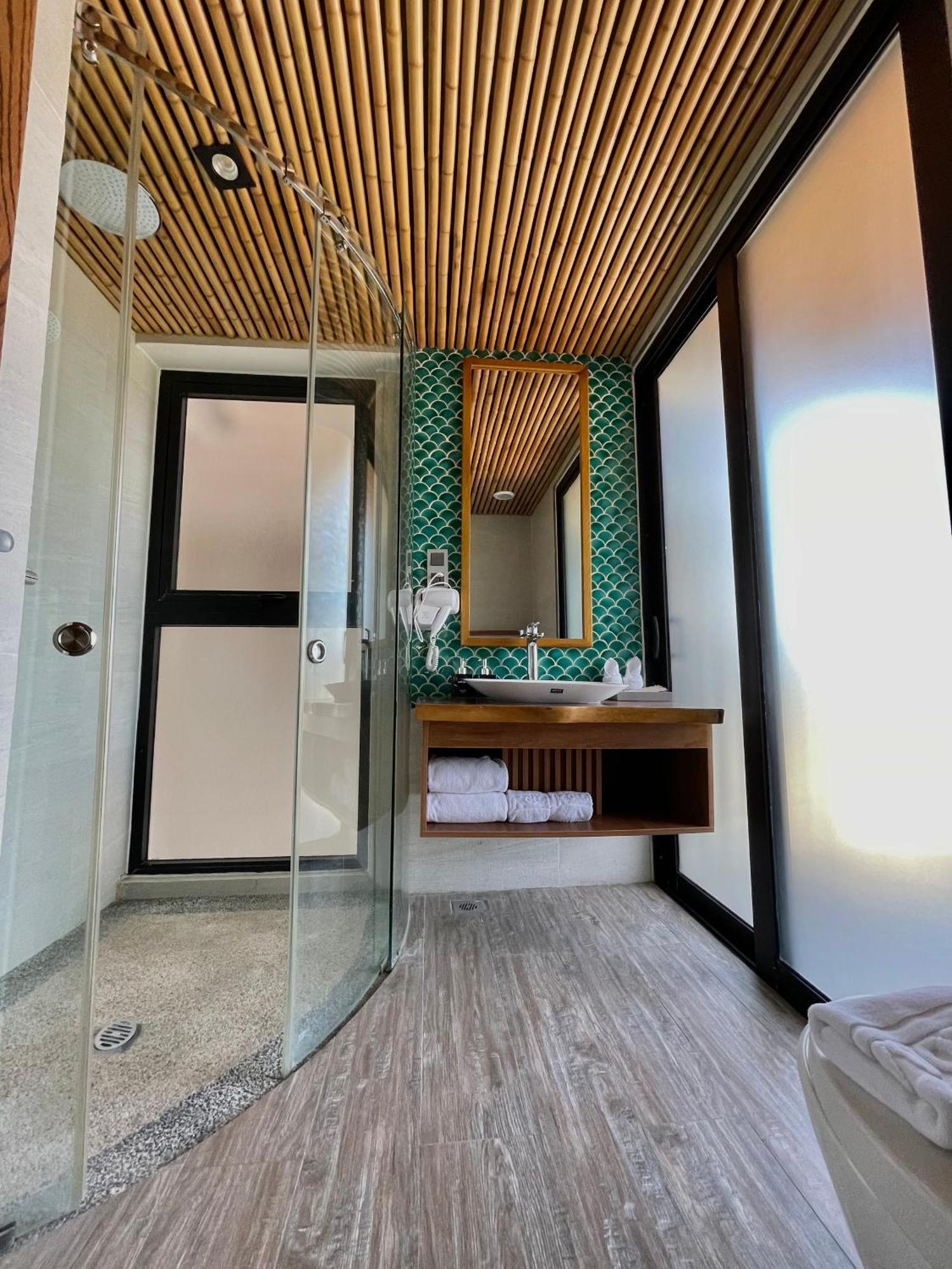 Luk Inn Hotel - An Thuong, ダナン市 エクステリア 写真